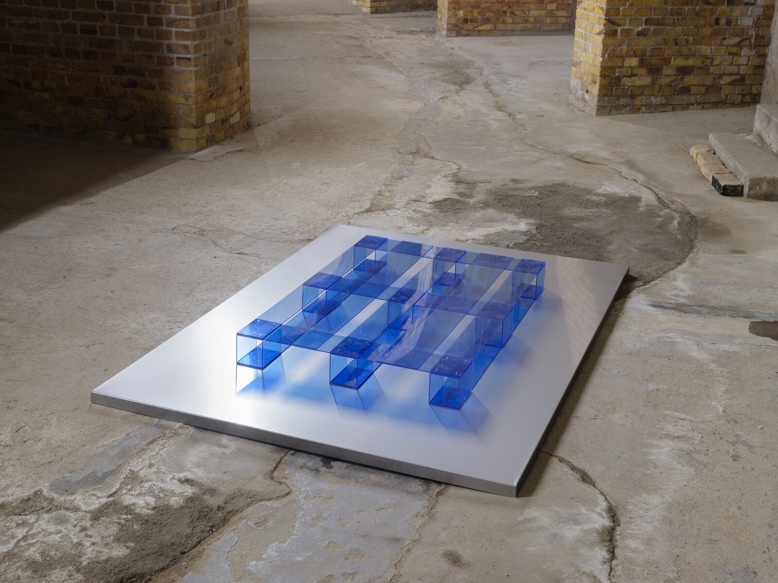 Image gallery LOAD UNIT by Constantin Hartenstein