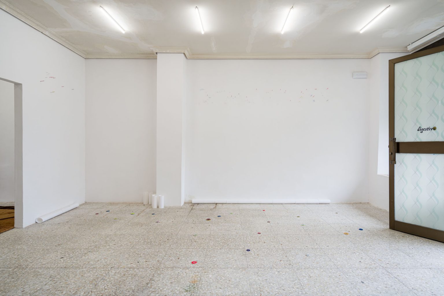 Laughter, 5 minutes of by Adrienne Herr – installation view