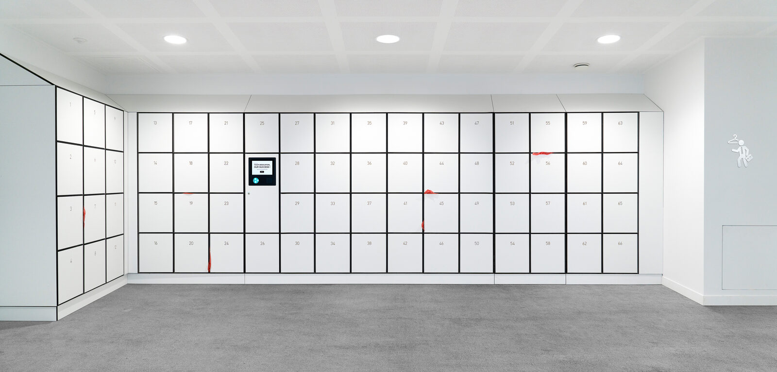 Image gallery Back-office, Lockers by Fañch Le Bos