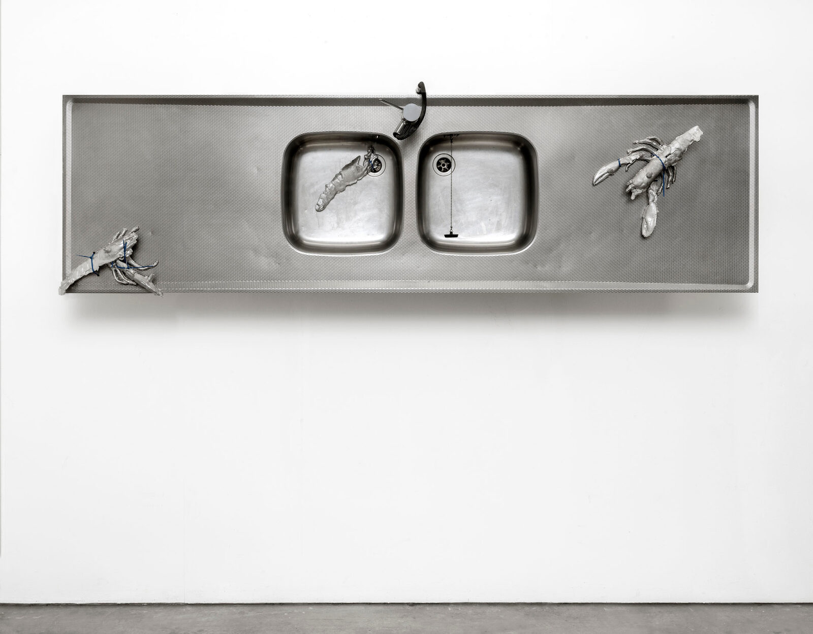 Image gallery Kitchen sink – installation view