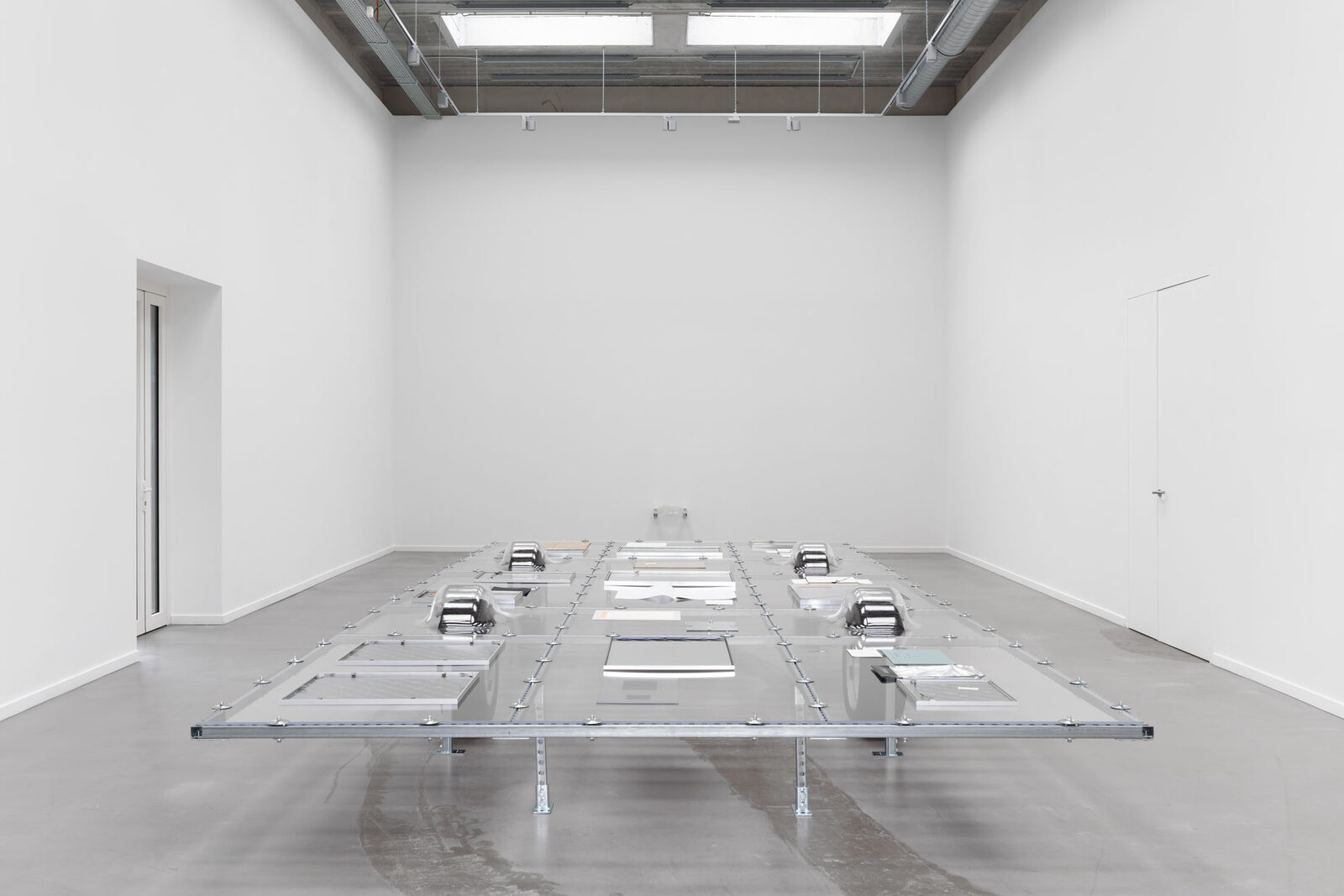 Image gallery Underside Display by Alessandro Cugola – installation view