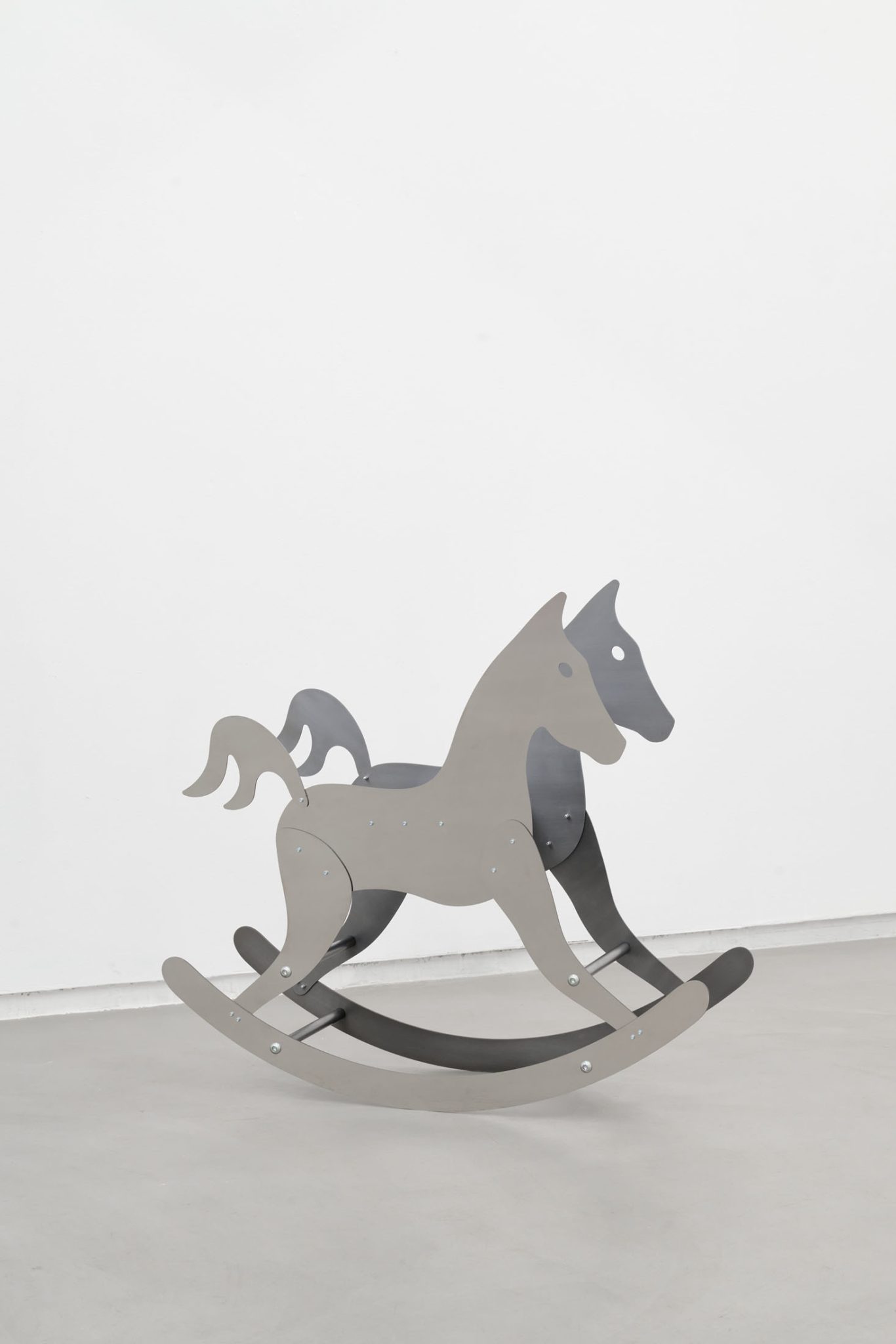 Image gallery As a Kid, a Horse Once Bit Me on the Chest While I Was Wearing a Shirt with Flowers on It. Horses See a Dichromatic Color Spectrum from Yellowish to Bluish — Guess the Colors of the Flowers by Anita Muçolli – installation view