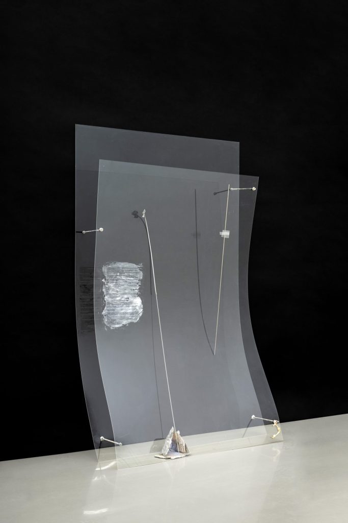 Squiggle Clock by Nora Schultz