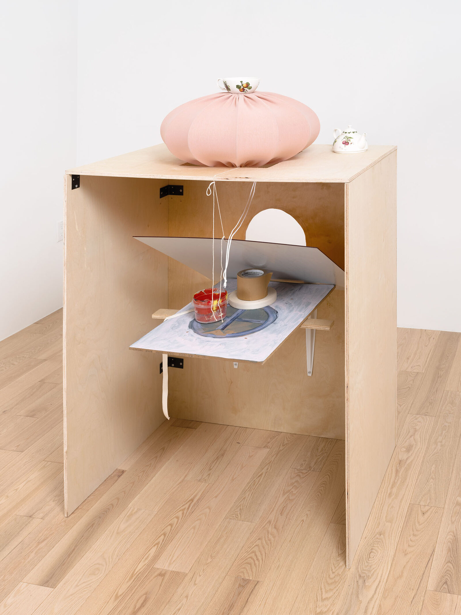 Baby Plinth by Ravi Jackson – installation view