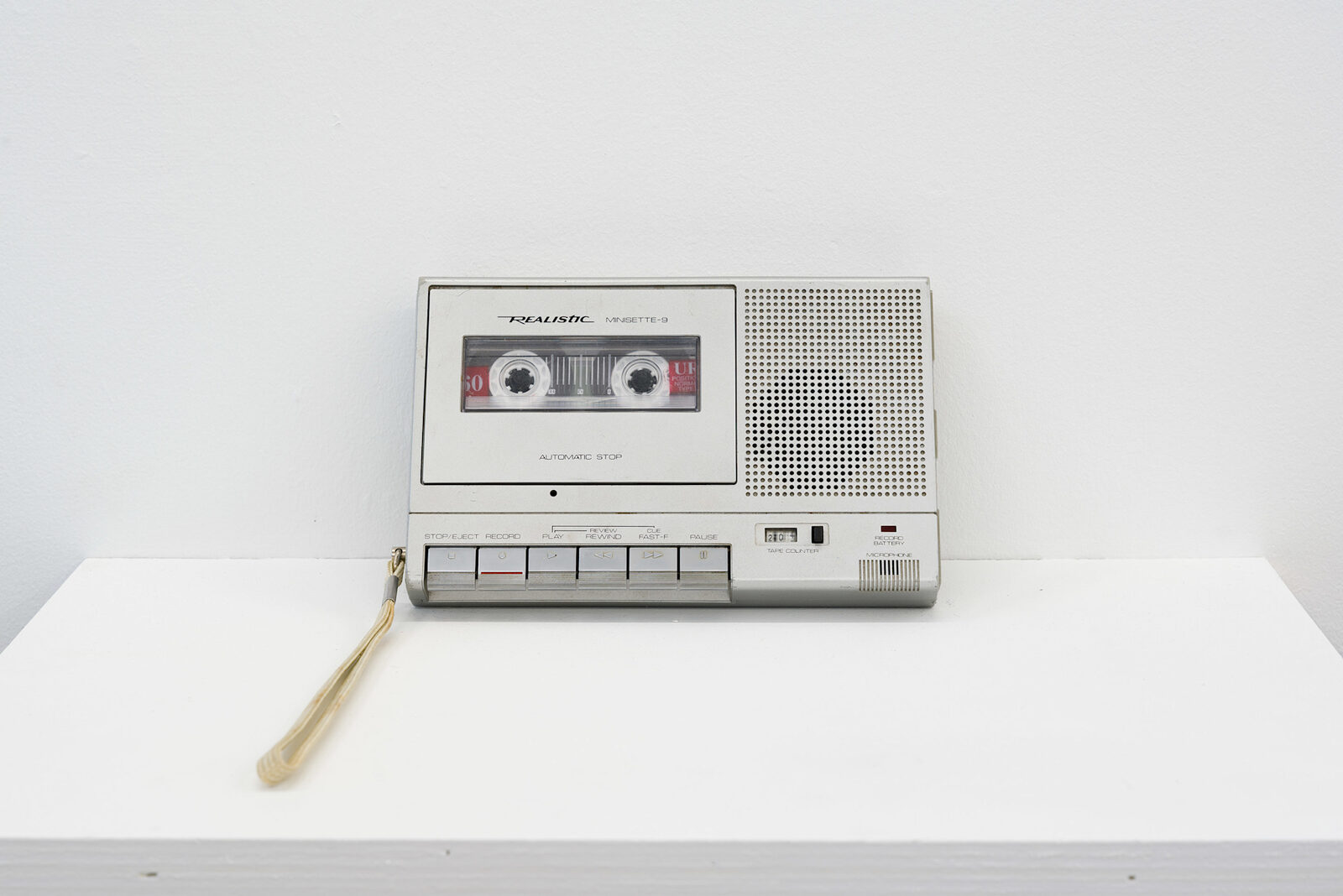 Image gallery Klove by Sue Tompkins – installation view