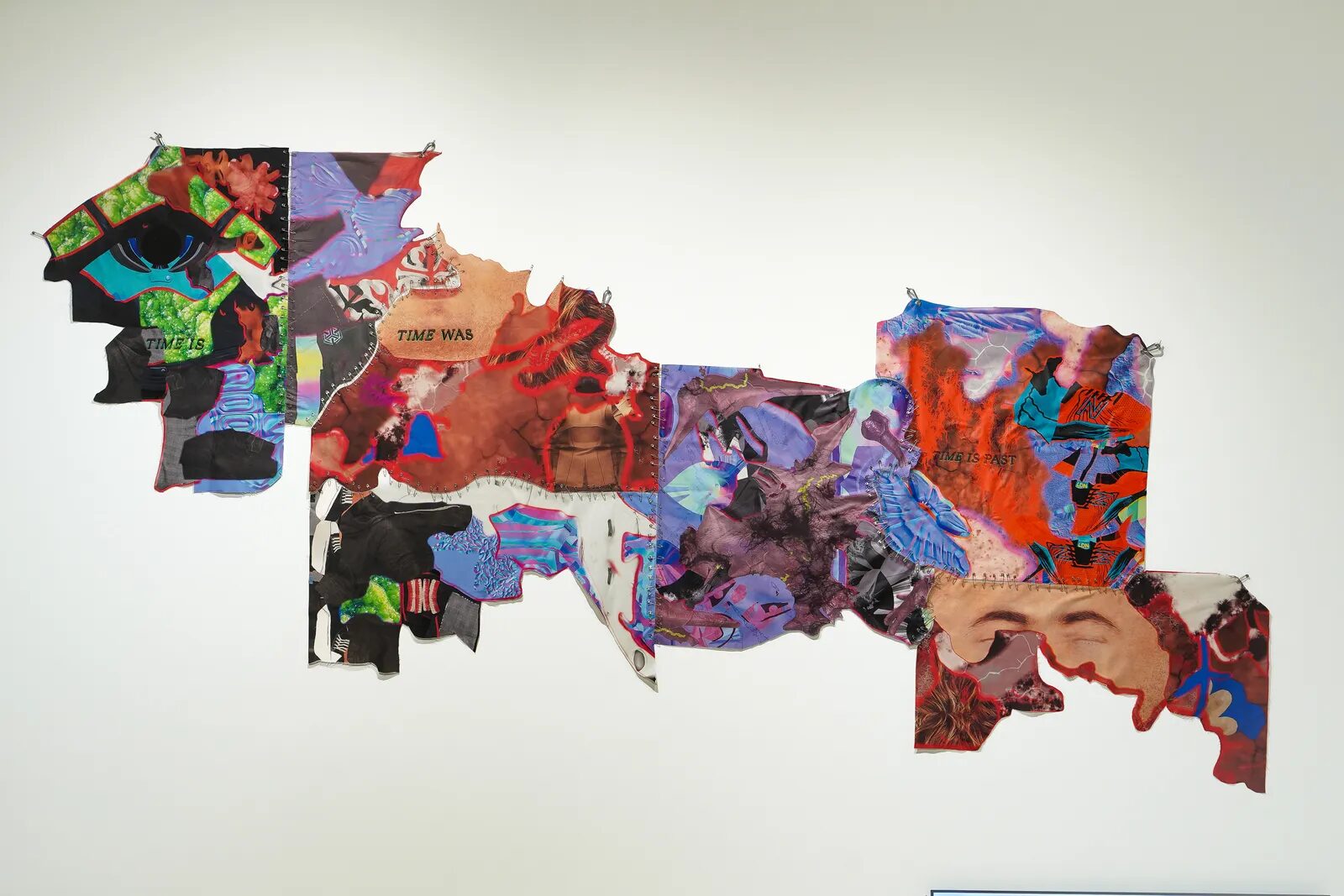 Image gallery Throng by Eva Papamargariti
