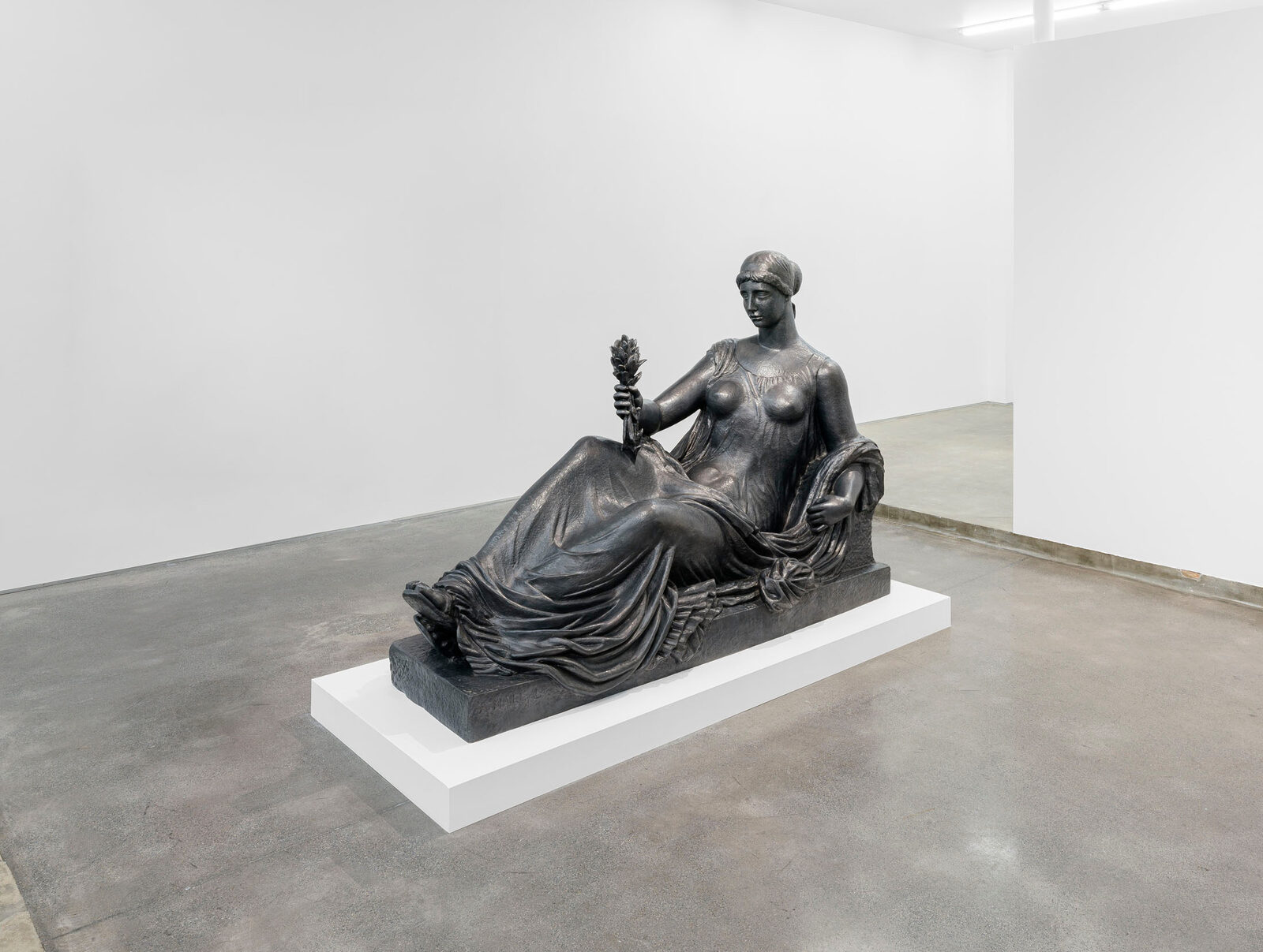Image gallery Monument aux morts à Port-Vendres by Aristide Maillol – installation view