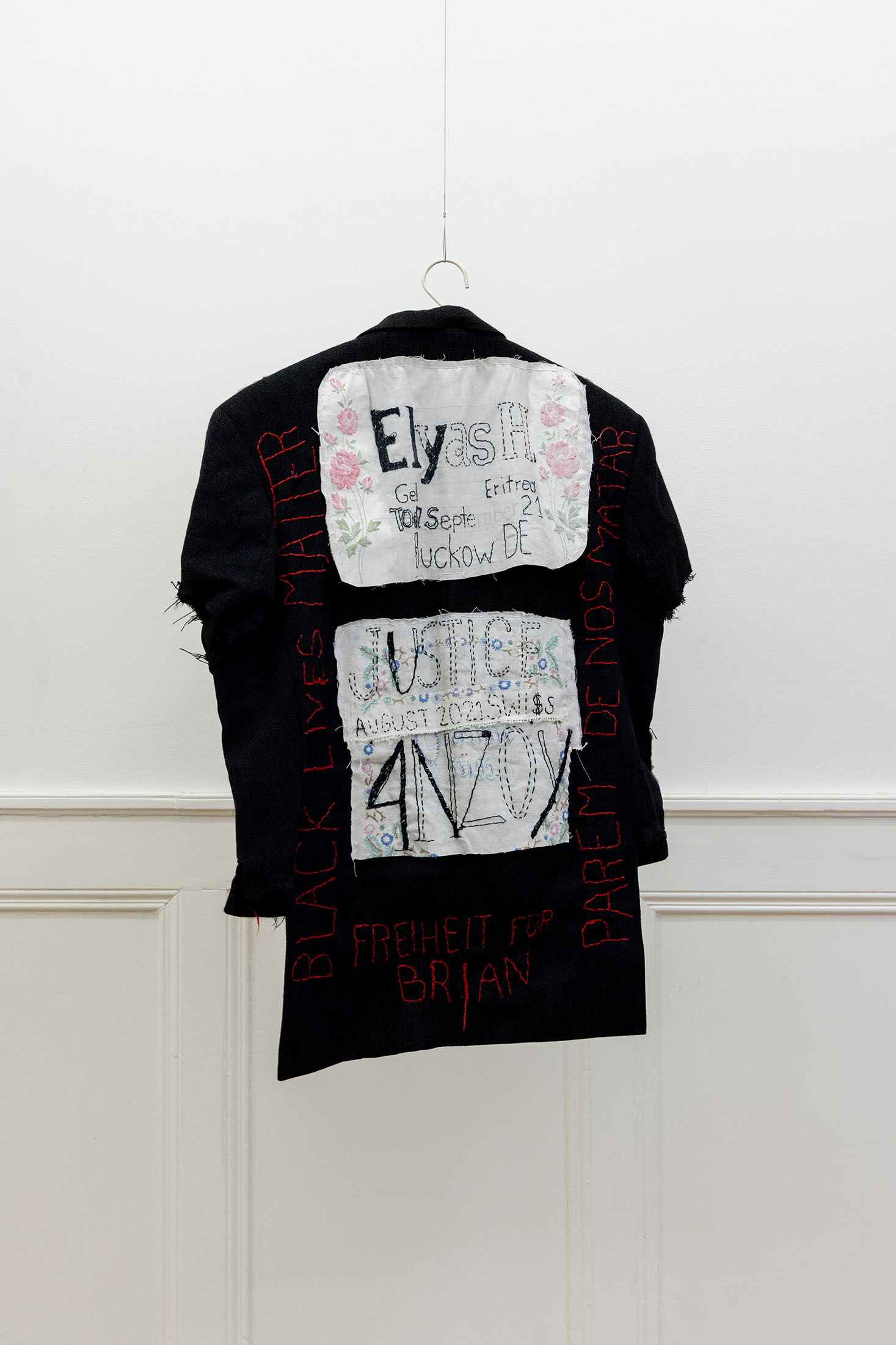 Image gallery Manifesto Jacket by Eva de Souza – installation view