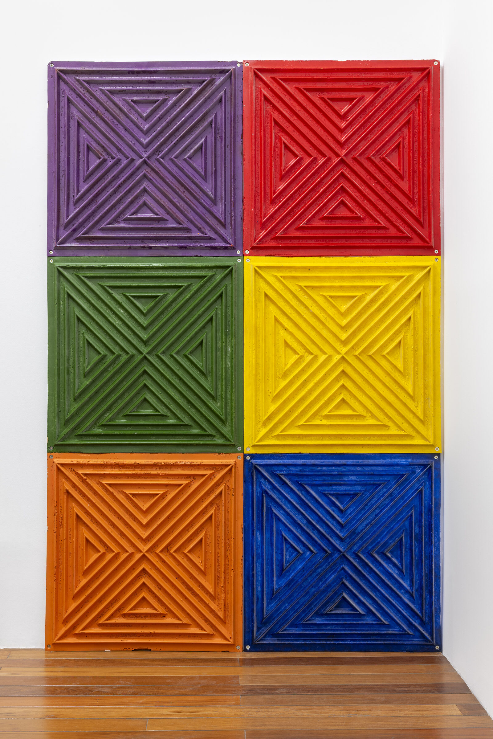 Image gallery Atocha (arcoiris) by David Bestué – installation view