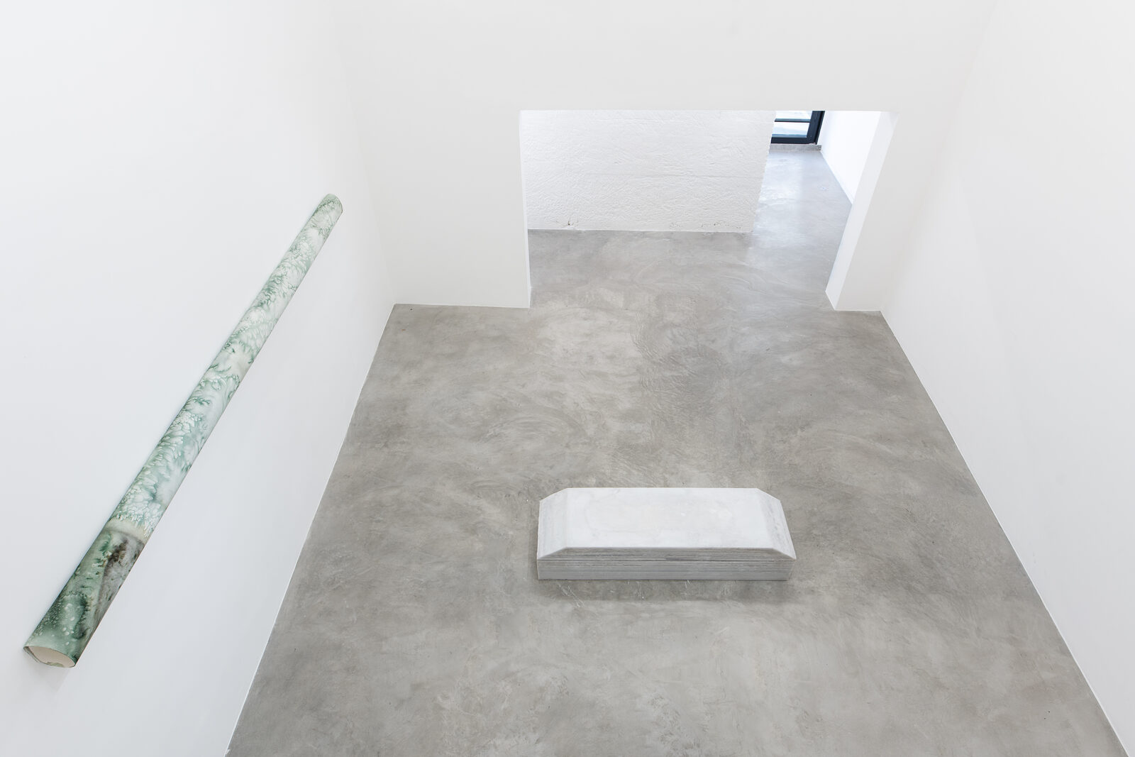 Image gallery Held Apart by Family Violence, Between the Ocean and Skies by Samuel Alves de Jesus