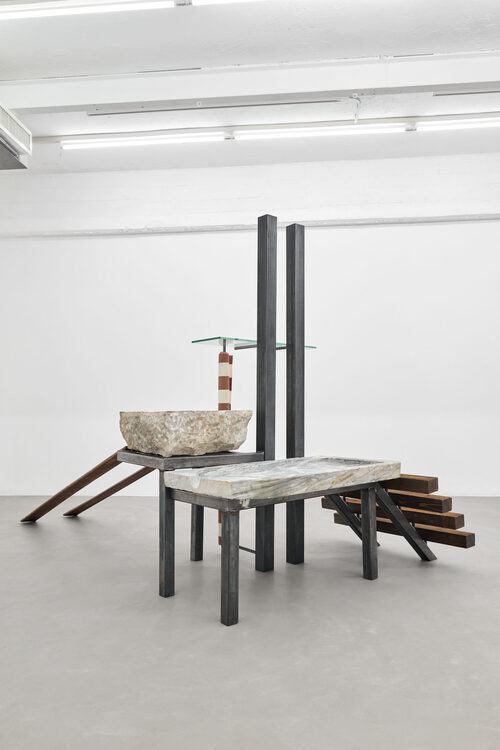 View featured artwork Elogio paraculo al (lavandino) incompiuto by Zazzaro Otto