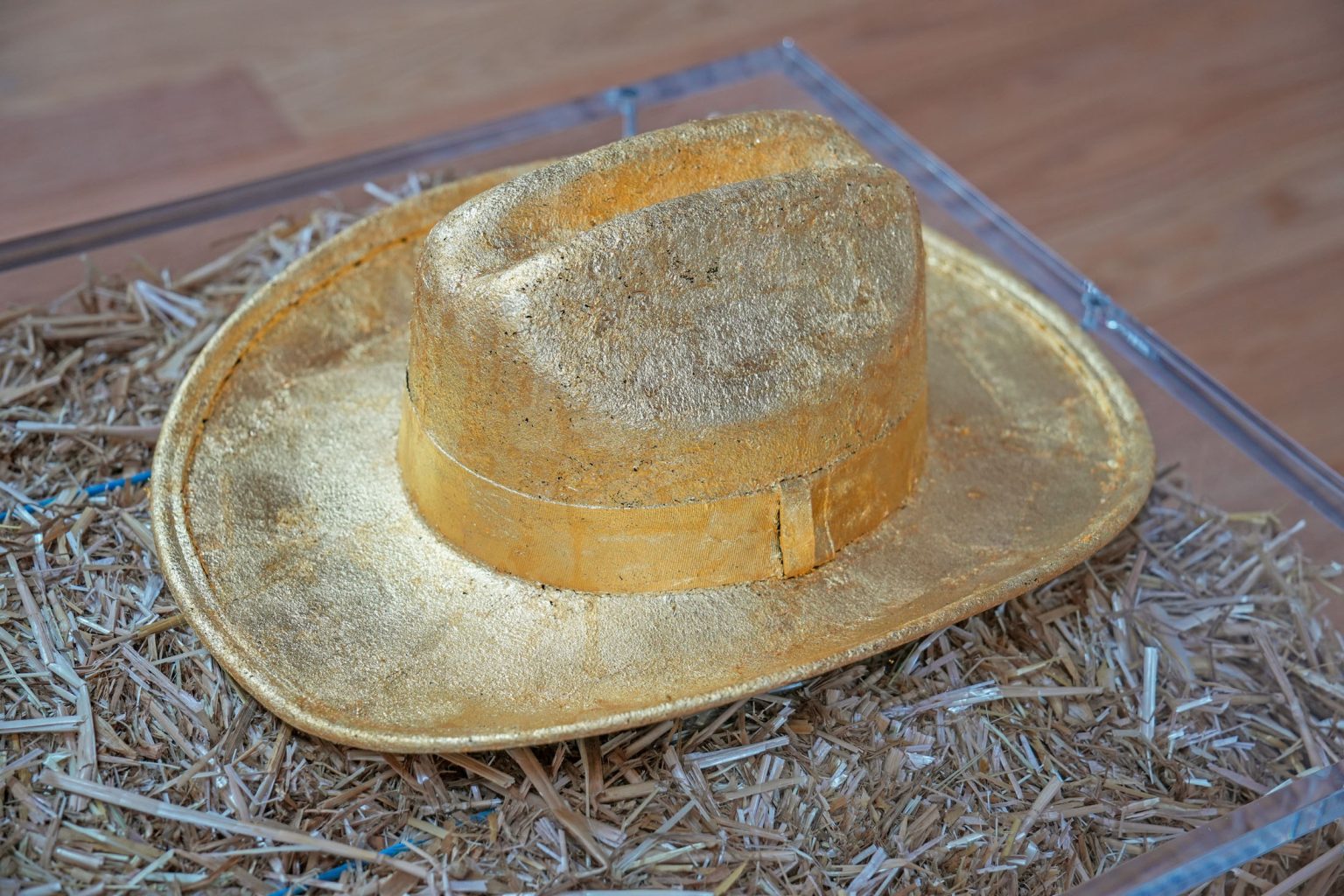 Image gallery Cowboy Hat by Adam Cruces – installation view