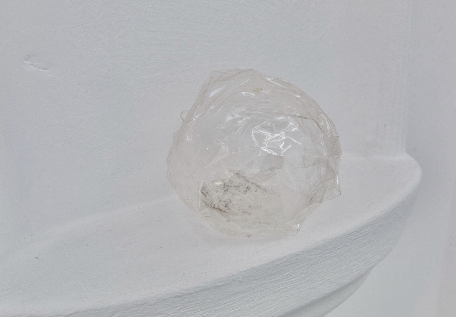 Image gallery Snowball by Mina Minov – installation view