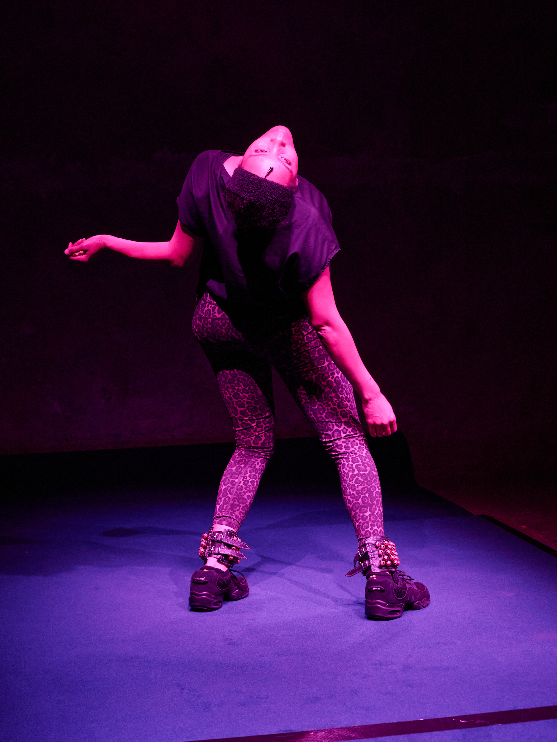 OOR Saloon & Elaine Mitchener, The Body Is The Score – 1. Betty