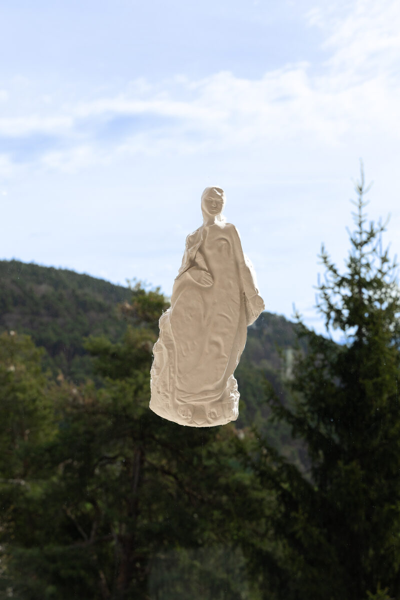 Lena Henke: Saltus Sinafisi Artist Residency Exhibition