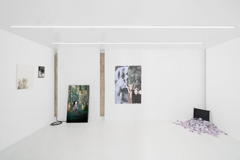 3 attendait déjà à l'intérieur du 2