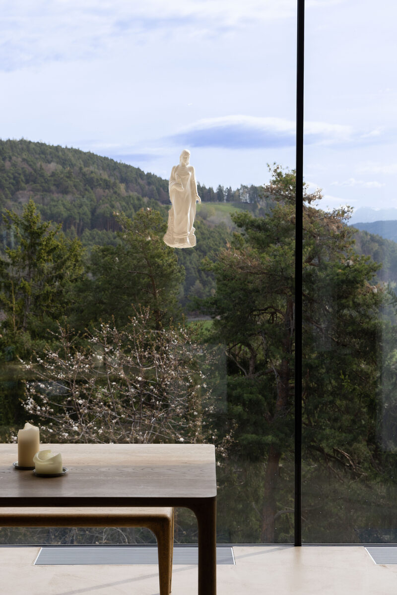 Lena Henke: Saltus Sinafisi Artist Residency Exhibition