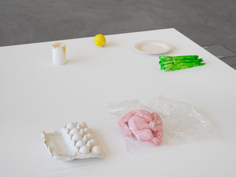 Copies of real-life objects, tools and food