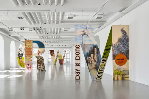 View featured exhibition What an Old Woman Will Wear at Kasseler Kunstverein