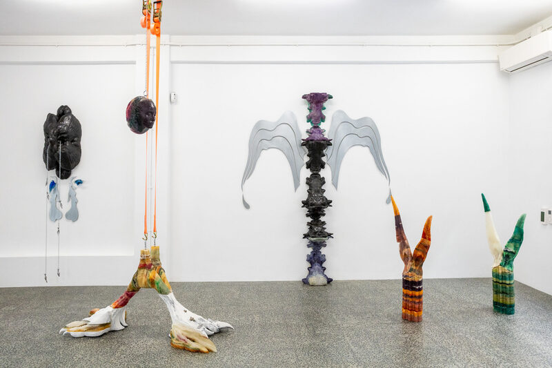 Incluso un lugar como este puede durar para siempre. O desaparecer en los próximos minutos