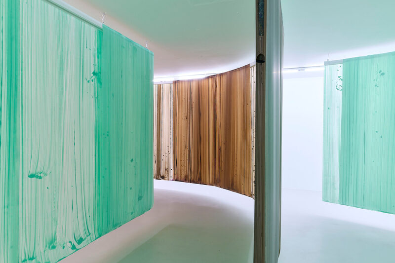 Colour on Brush in Space