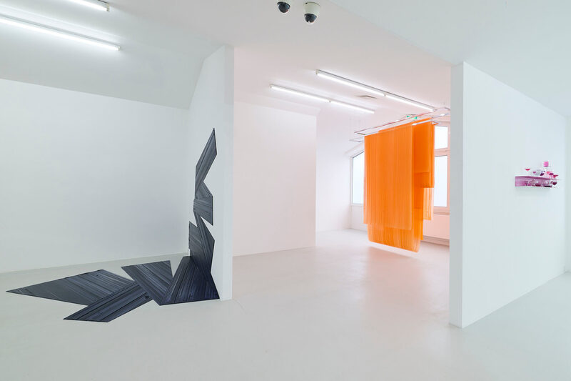 Colour on Brush in Space