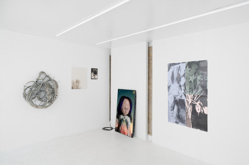 3 attendait déjà à l'intérieur du 2