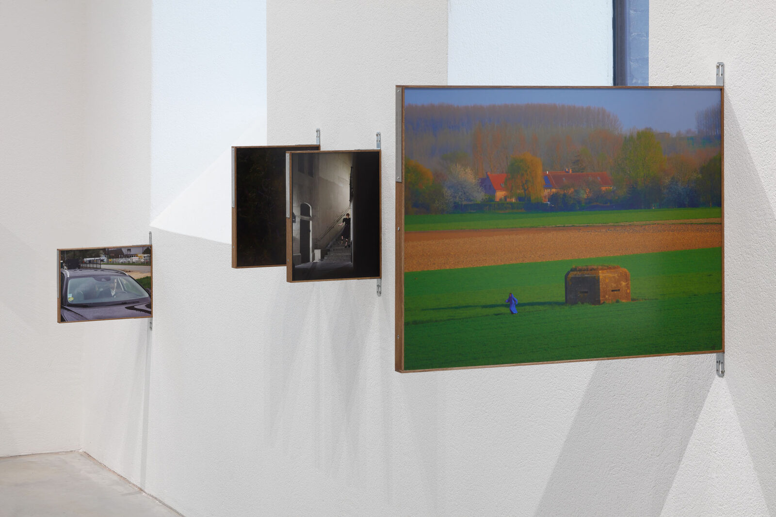 Image gallery Locomotion (The Unfinished Path)