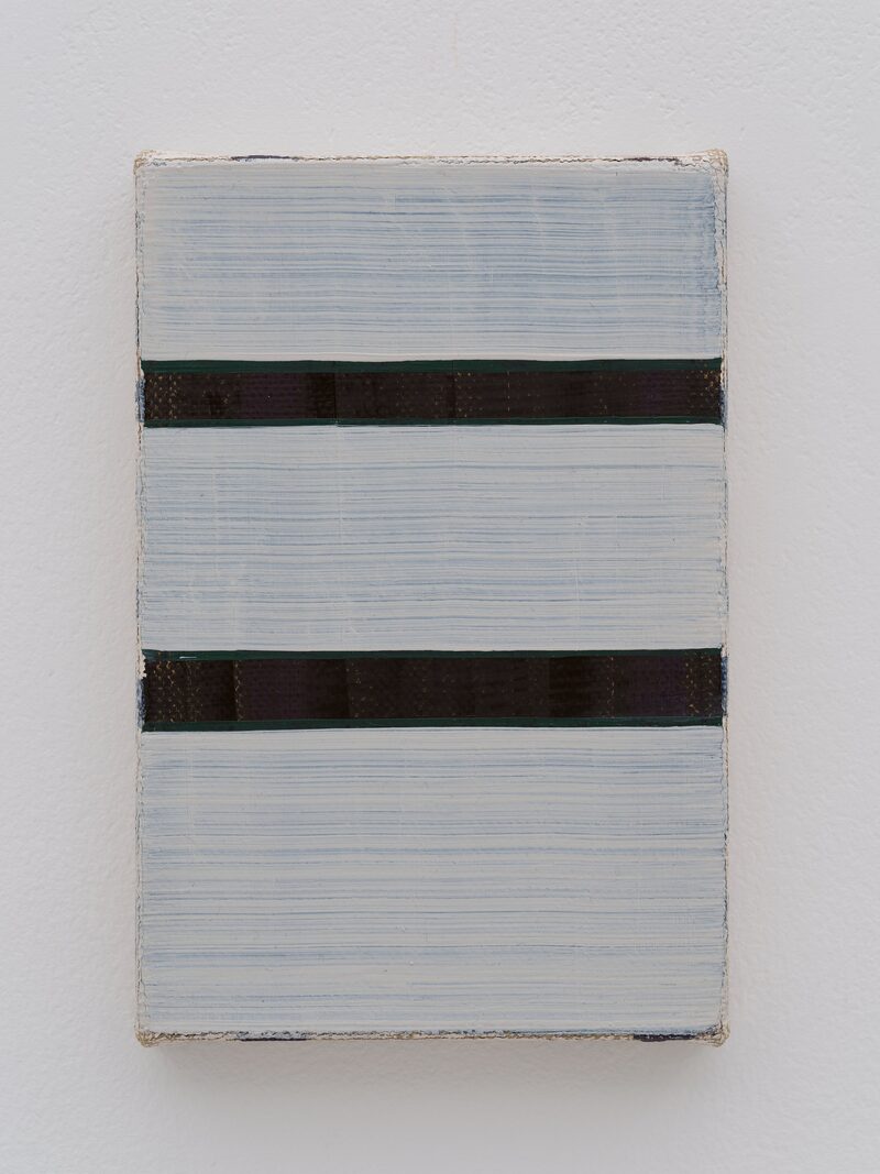 between two opposites, event