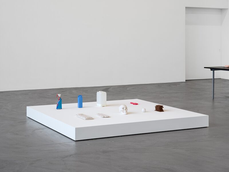 Copies of real-life objects, tools and food