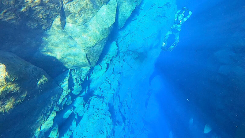 Windstorm on Saturn, Basalt Columns, MDMA, Serotonin