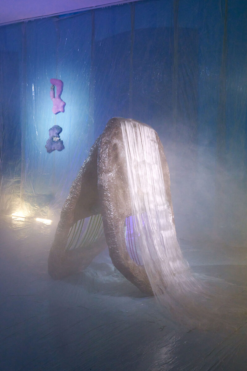 we are in between worlds