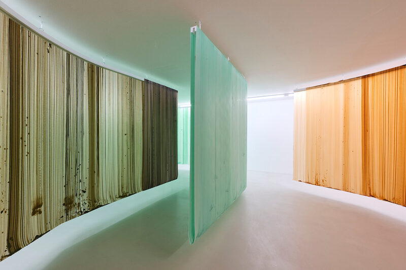 Colour on Brush in Space