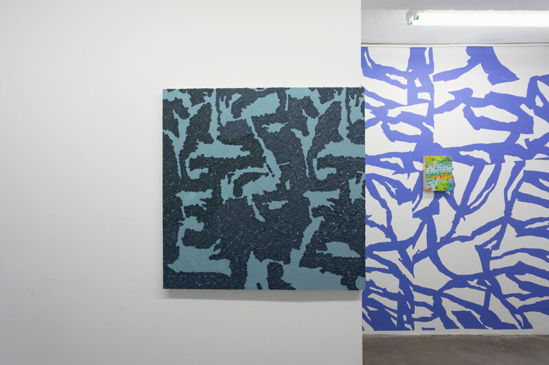 It splits off, gently lifting under the pull