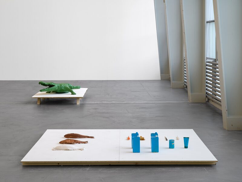 Copies of real-life objects, tools and food