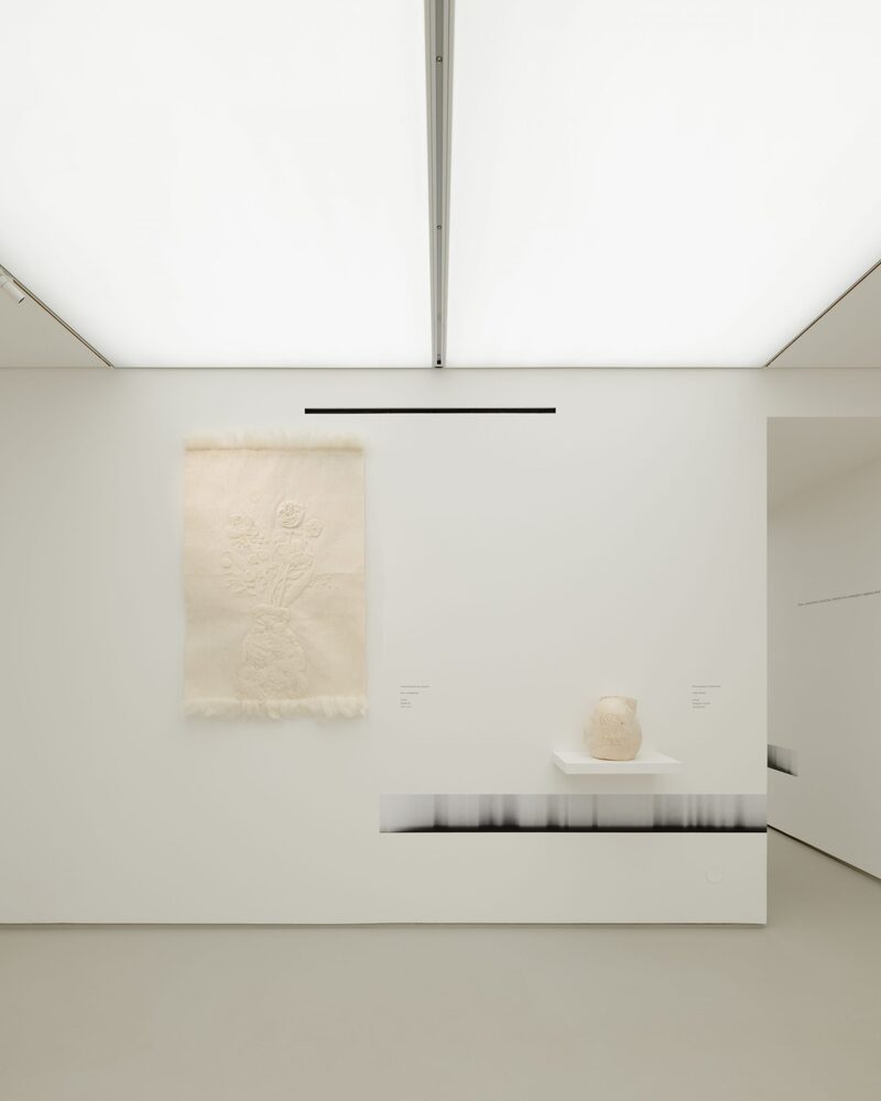 Sunlit Threads over the Black-Grey Wasteland