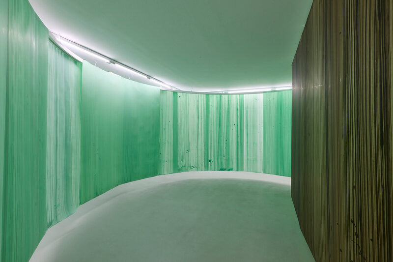 Colour on Brush in Space