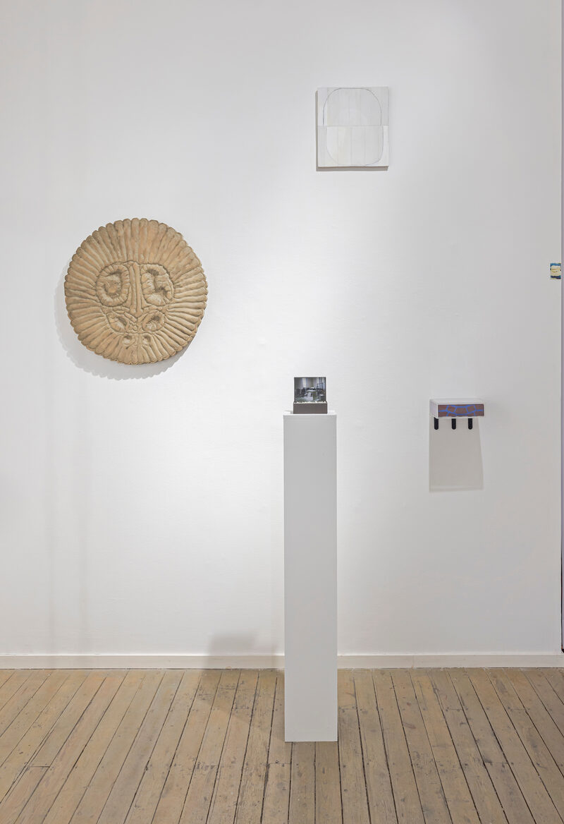 To pluck eternity along the lines of circadian rhythm