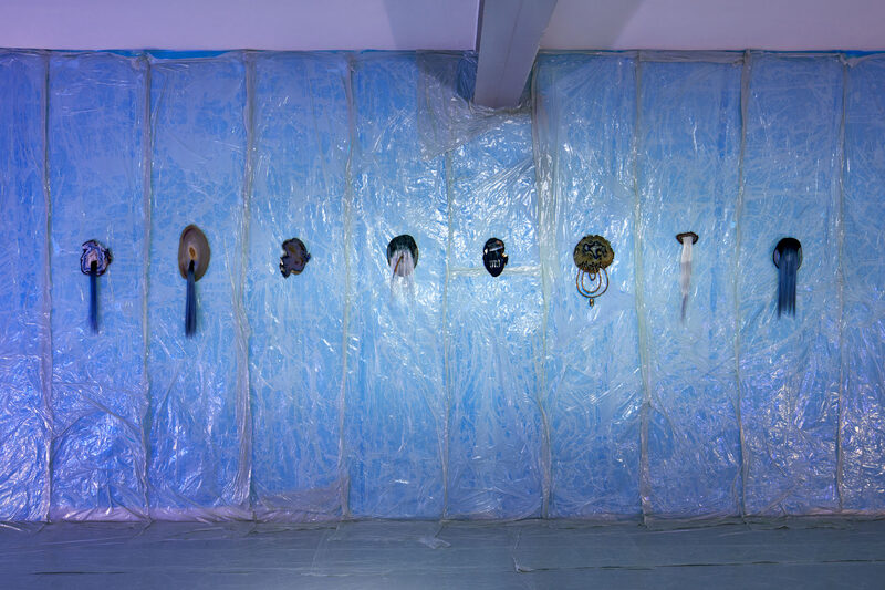 we are in between worlds