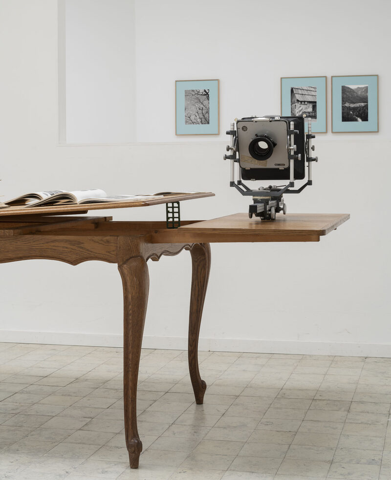 Flying a Kite Through an Oblique Plane of Focus