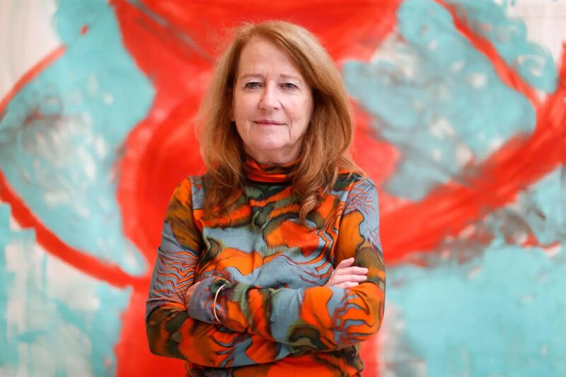 View featured person Vivian Suter
