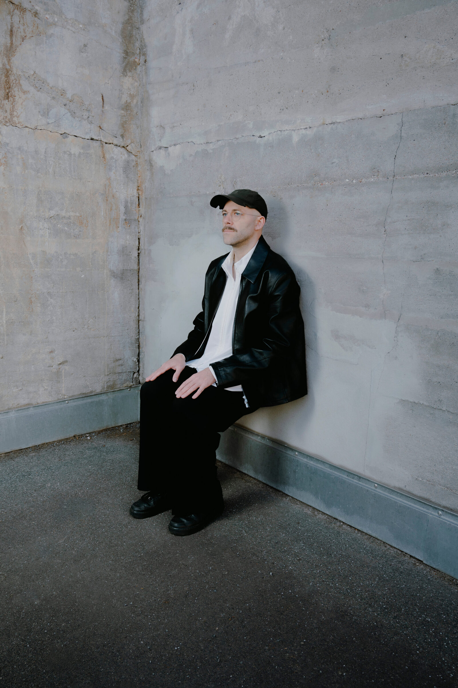 Image gallery Portrait of Jonas Sprattland