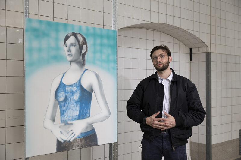 View featured person